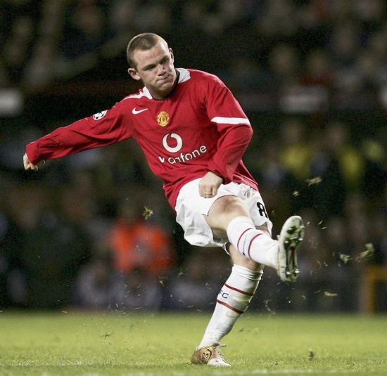 并在绿茵场 并在绿茵场